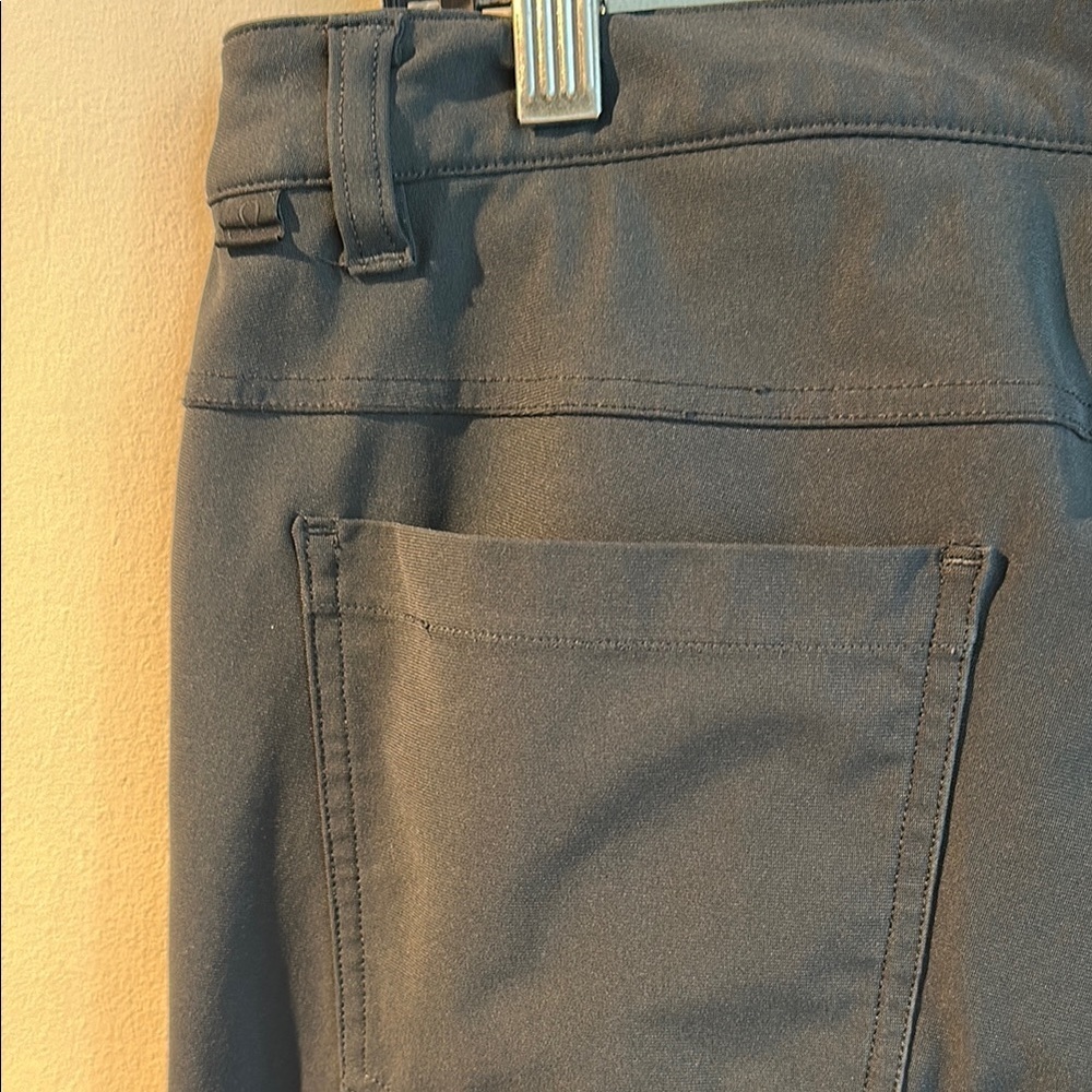 Men's Lululemon Pants - Picture 4 of 7
